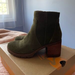Korks Esmerelda Suede Boots